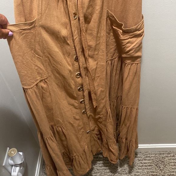 Dress - Picture 3 of 4